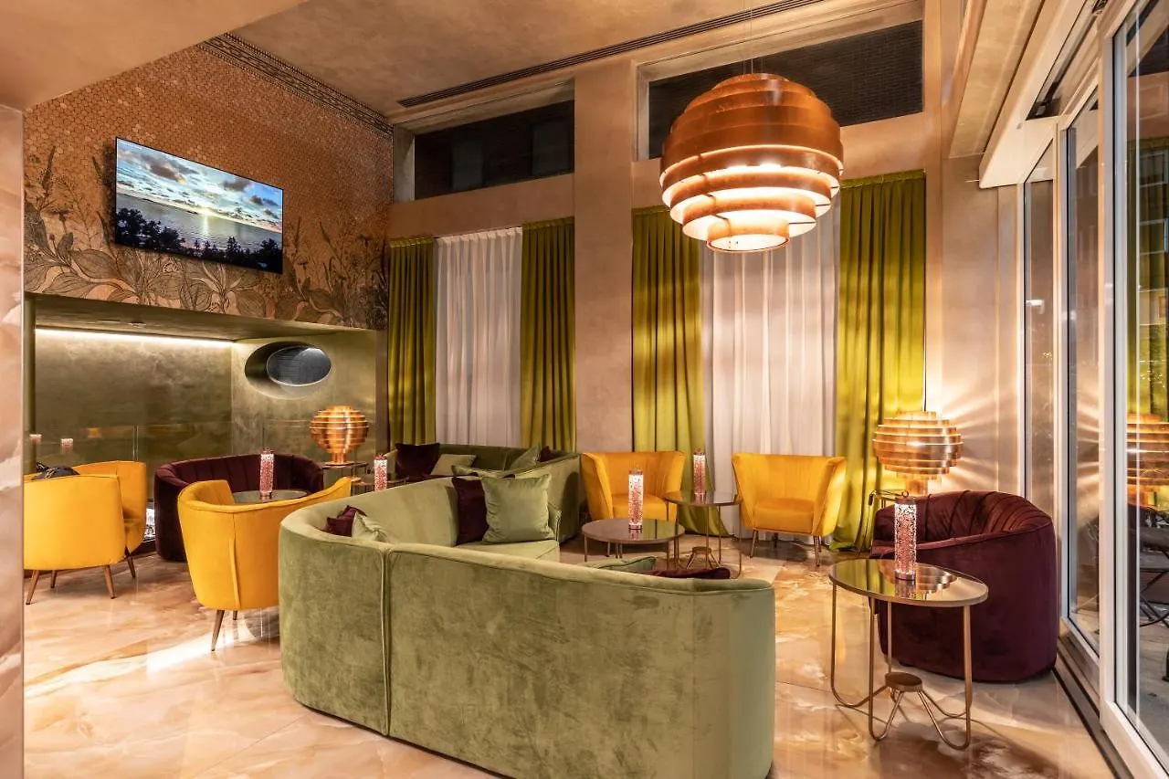 ****  Hotel Ariston Milan Italy